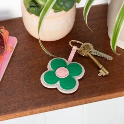 Faux leather keyring - Green daisy