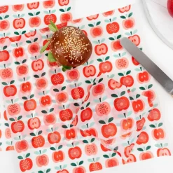 30 sheets greaseproof paper - Vintage Apple