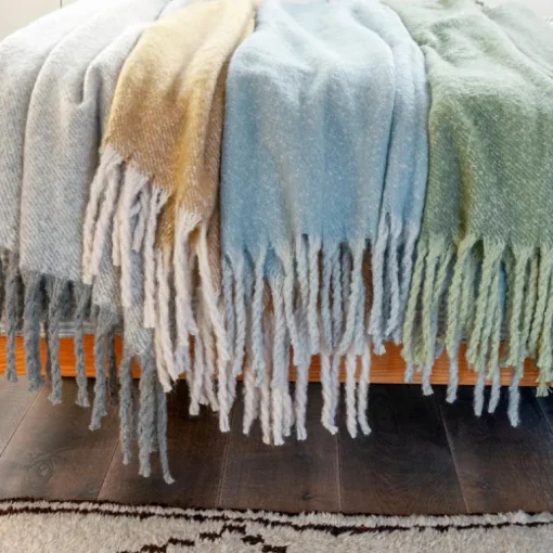 Ultra soft woven blanket (127 x 152cm) - Dark green