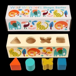 Wooden shape sorter - Wild Wonders
